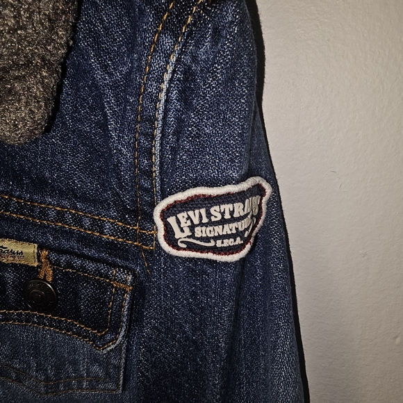 Levi's | (18 mos) | Vintage Jean Jacket/Denim Trucker Jacket with Sherpa Collar - Picture 6 of 11